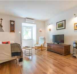 2 bedroom sea view apartment near Dubrovnik old town.